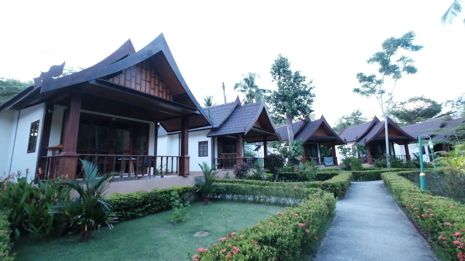 Rasa Sayang Resort - Sha Certificate Koh Lanta Thailand